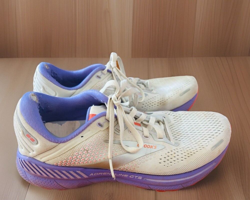 Brooks Adrenaline GTS 22 Womens 9B Running Shoes White Purple Coral Support